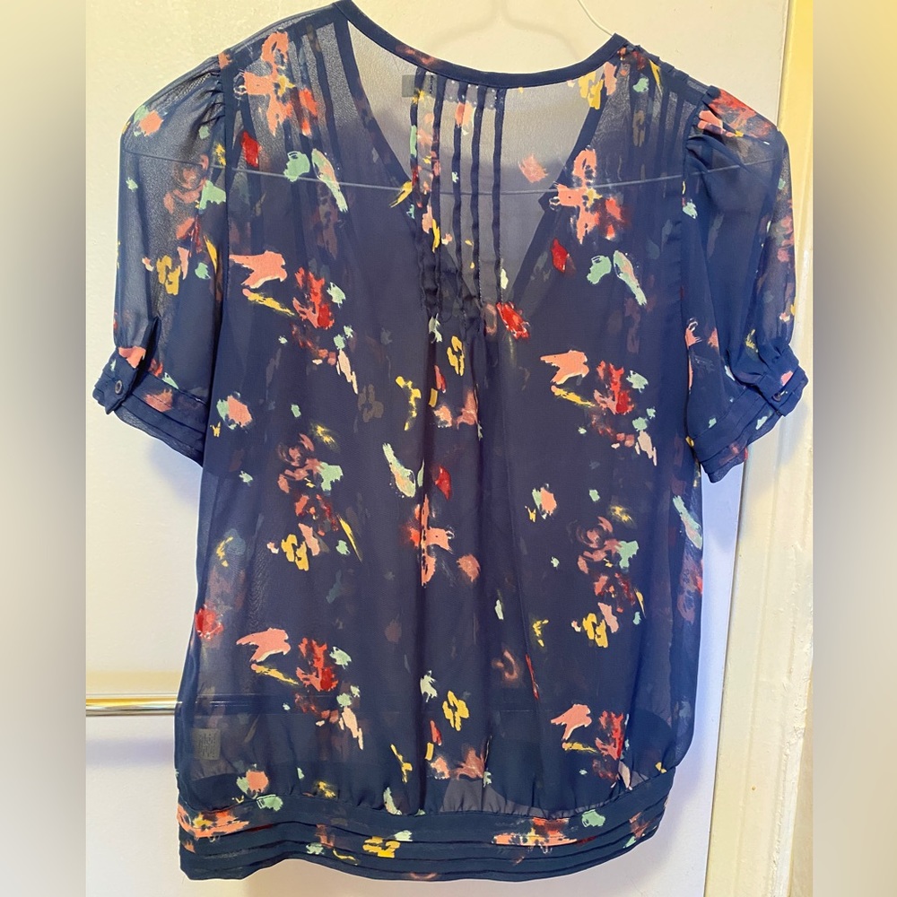 Delicate Abstract Pattern Pleated Button Down Blo… - image 4